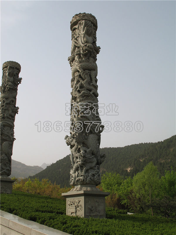石龍柱  泰山盤龍柱