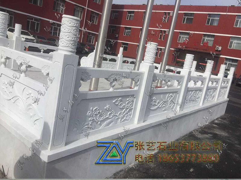 漢白玉欄桿旗臺