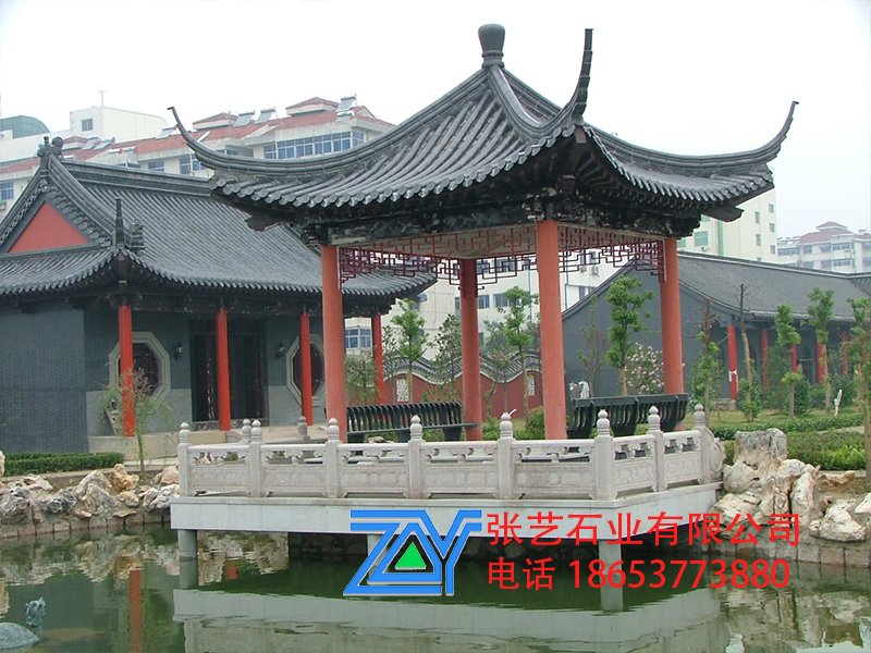 石亭子，石頭長廊